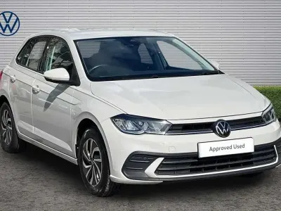 Begagnad VW Polo Life 80 HK (58 kW) 2024 Grå Halvkombi