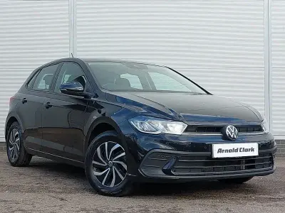 Begagnad VW Polo Life 95 HK (69 kW) 2024 Svart Halvkombi