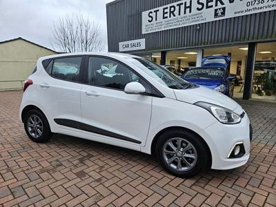 White Used 2016 Hyundai i10 Hatchback | £7,395 (A bit pricey)