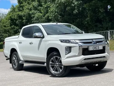 Used Mitsubishi L200 150 HP (110 kW) 2019 White Pickup