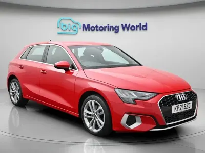 Begagnad Audi A3 Sportback Sport 150 HK (110 kW) 2021 Röd Halvkombi