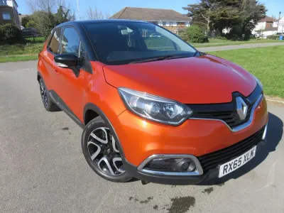Usado Renault Captur Dynamique 90 HP (66 kW) 2015 Laranja SUV