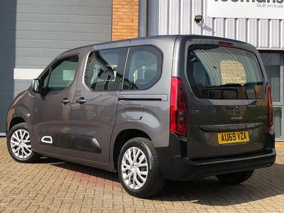 Used Citroën Berlingo Feel 130 HP (95 kW) 2019 Grey MPV
