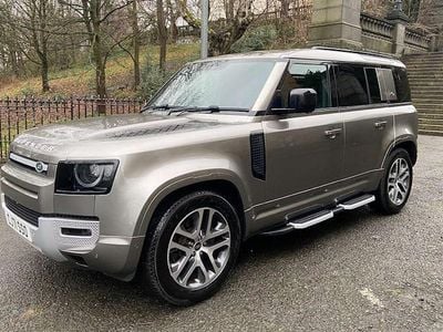 Used Land Rover Defender 249 HP (183 kW) 2022 Silver Estate