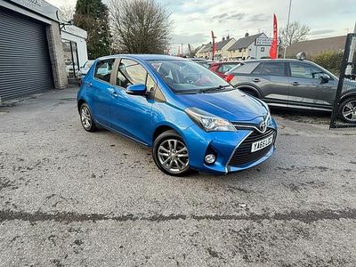 Blue Used 2015 Toyota Yaris Hatchback | £4,395 (Super price)