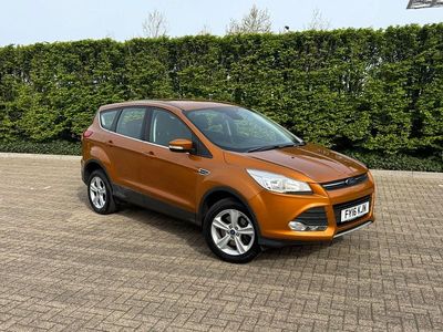 Begagnad Ford Kuga Zetec 182 HK (133 kW) 2016 Orange SUV