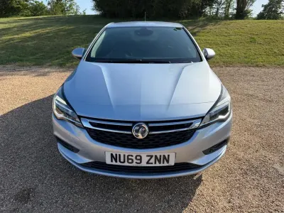 Used Vauxhall Astra SRi 150 HP (110 kW) 2019 Silver Hatchback
