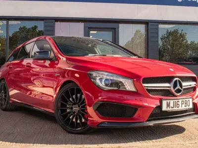 Käytetty Mercedes CLA45 AMG Shooting Brake AMG 381 HP (280 kW) 2016 Punainen Farmari