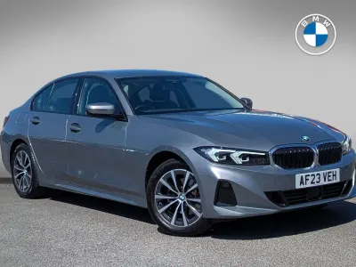 Begagnad BMW 320 Sport Line 181 HK (133 kW) 2023 Grå