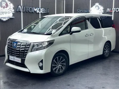 Used Toyota Alphard Executive 2024 White MPV