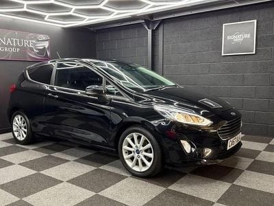 Used Ford Fiesta Titanium 100 HP (73 kW) 2018 Black Hatchback