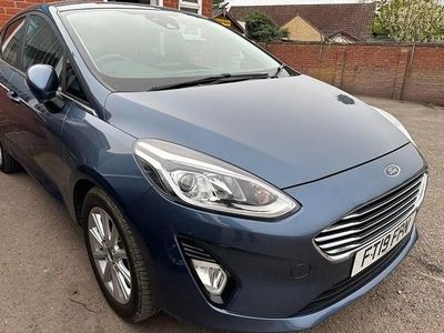 Used Ford Fiesta Titanium 100 HP (73 kW) 2019 Blue Hatchback