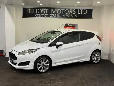 Używany Ford Fiesta Zetec 95 KM (69 kW) 2016 Biały Hatchback