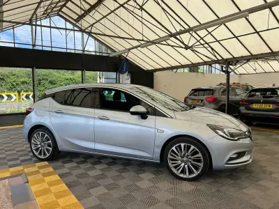 Used Vauxhall Astra 150 HP (110 kW) 2019 Silver Hatchback