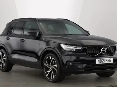 Usado Volvo XC40 R-Design Pro 250 HP (183 kW) 2021 Preto SUV