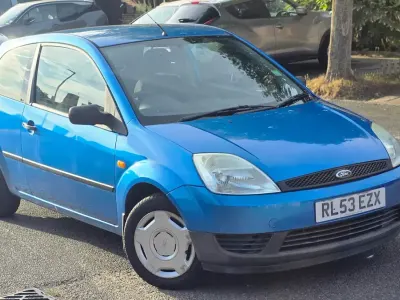 Used Ford Fiesta Finesse 75 HP (55 kW) 2004 Blue Hatchback
