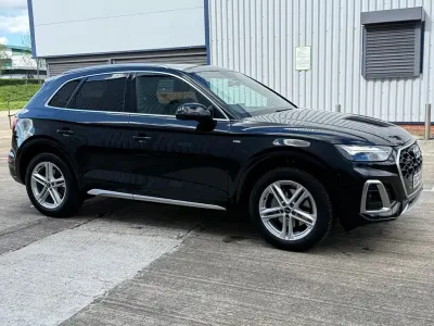Używany Audi Q5 S-Line 268 KM (197 kW) 2024 Czarny SUV