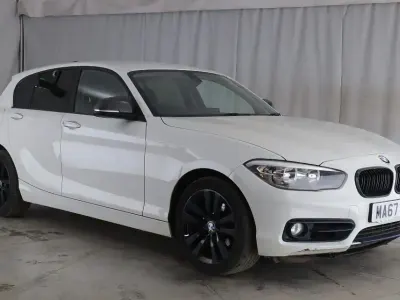 Used BMW 118 Sport Line 2017 White Hatchback