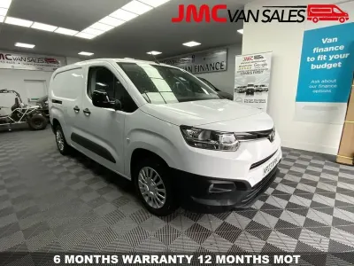 Used Toyota Proace 120 HP (88 kW) 2023 White MPV