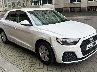Begagnad Audi A1 Sportback Design 95 HK (69 kW) 2022 Halvkombi