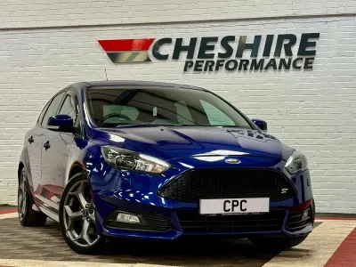 Used Ford Focus ST 310 HP (228 kW) 2015 Blue Hatchback