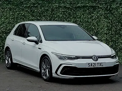Used VW Golf VIII R-line 130 HP (95 kW) 2021 White Hatchback