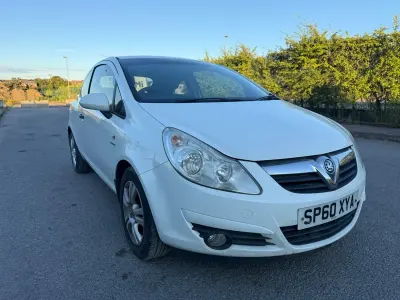 Used Vauxhall Corsa 2010 White Hatchback