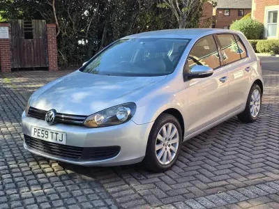 Usado VW Golf VI S 160 HP (117 kW) 2009 Prateado Citadino