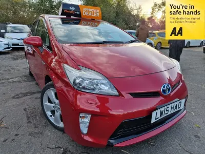 Usado Toyota Prius 2015 Vermelho Citadino