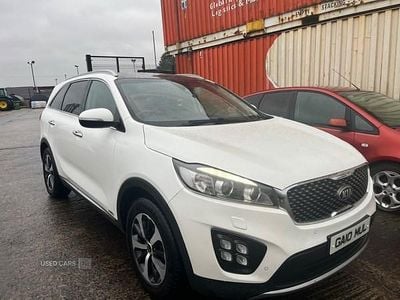 White Used 2017 Kia Sorento SUV | £13,995 (Fair price)