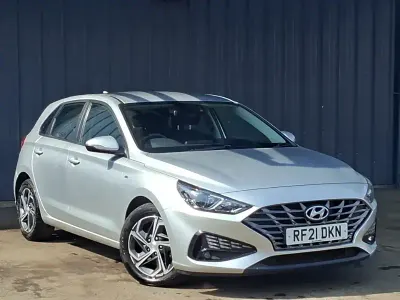 Used Hyundai i30 SE 120 HP (88 kW) 2021 Silver Hatchback