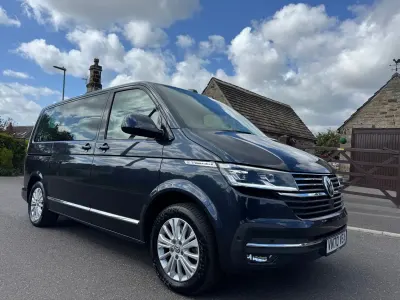 Used VW Caravelle Executive 2020 Blue Van