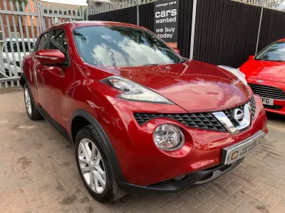 Used Nissan Juke N-Connecta 117 HP (86 kW) 2017 Red SUV