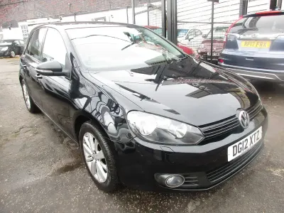Begagnad VW Golf VII Match 122 HK (89 kW) 2012 Svart Halvkombi