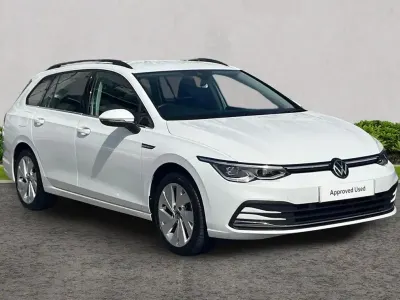 Used VW Golf VIII Style 147 HP (108 kW) 2023 White Estate