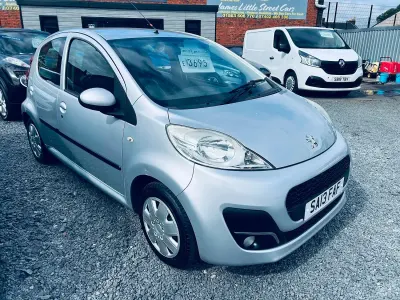 Used Peugeot 107 Active 68 HP (50 kW) 2013 Silver Hatchback
