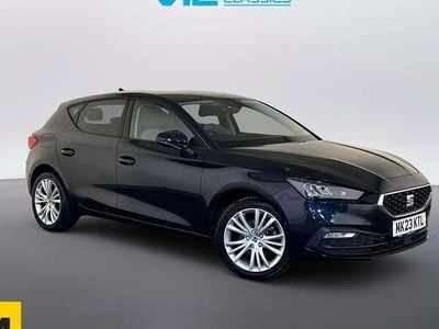Begagnad Seat Leon SE Dynamic 131 HK (96 kW) 2023 Blå Halvkombi