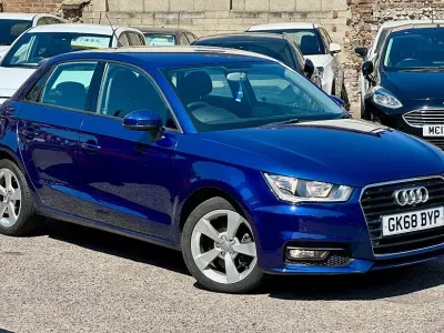 Used Audi A1 Sportback Sport 125 HP (91 kW) 2018 Blue Hatchback