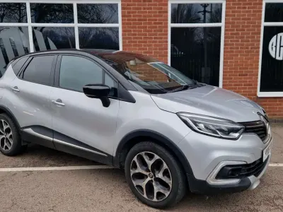 Używany Renault Captur Signature 2018 Czarny SUV