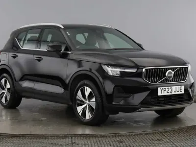 Used Volvo XC40 Core 211 HP (155 kW) 2023 Onyx black SUV