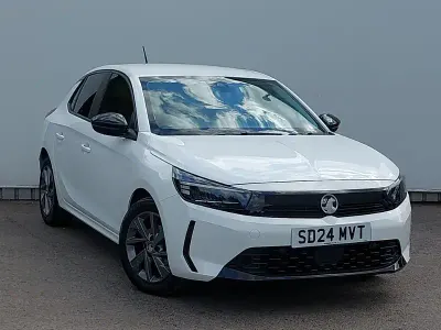 Used Vauxhall Corsa Design Edition 75 HP (55 kW) 2024 White Hatchback