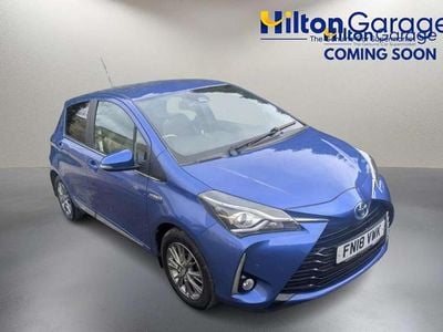 Used Toyota Yaris Hybrid 2018 Blue Hatchback