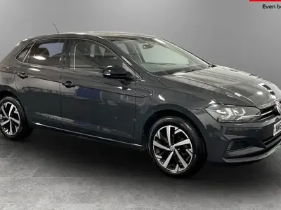 Begagnad VW Polo SE 95 HK (69 kW) 2020 Halvkombi