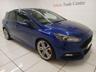 Used Ford Focus ST 185 HP (136 kW) 2018 Blue Hatchback