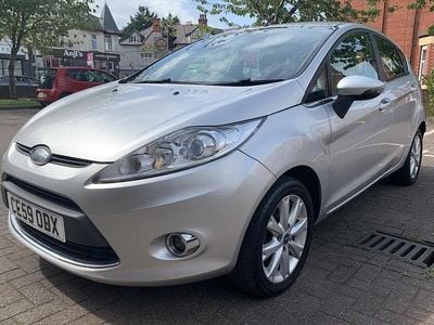 Silver Used 2009 Ford Fiesta Zetec Hatchback | £2,490 (Fair price)
