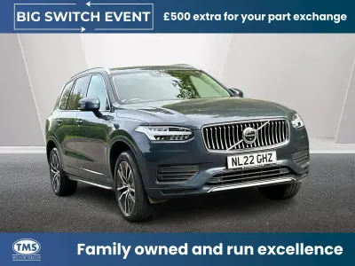 Gebraucht Volvo XC90 Momentum 235 PS (172 kW) 2022 Blau SUV