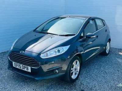 Used Ford Fiesta Zetec 100 HP (73 kW) 2015 Grey Hatchback