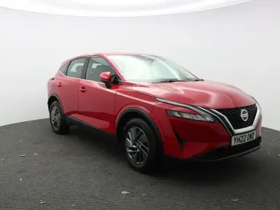 Używany Nissan Qashqai Acenta Premium 2022 Czerwony SUV