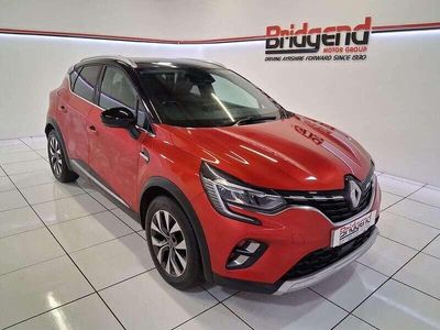 Red/black Used 2020 Renault Captur Version S SUV | £10,499 (Fair price)