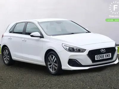 Used Hyundai i30 SE 120 HP (88 kW) 2018 White Hatchback
